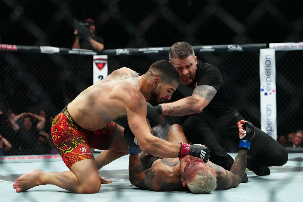 Ilija ruši redom, deklasirao Oliveiru za drugi šampionski UFC pojas