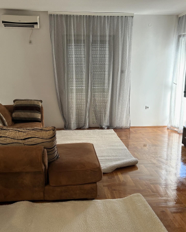 Izadaje se jednosoban stan Zagoric