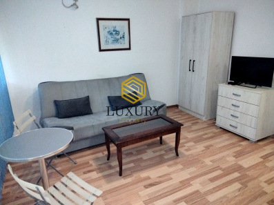 Izadavanje,garsonjera,Pg-Centar