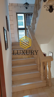 Izadavanje,poslovni prostor,Pg-Momsici