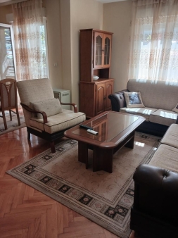Izdaje se dvosoban stan City Kej