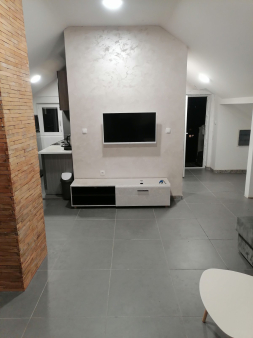 Izdaje se dvosoban stan 70m2, Donja Gorica, Podgorica
