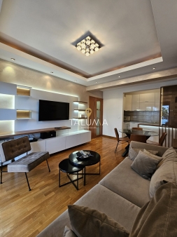 Izdaje se dvosoban stan 77m2, Gorica C | ID: P 159