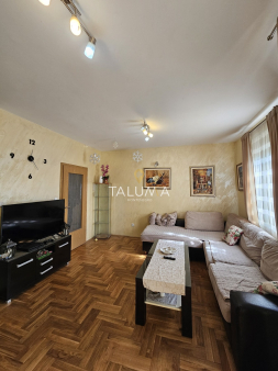 Izdaje se dvosoban stan 65m2, Zabjelo | ID: P 262