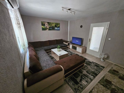 Izdaje se dvosoban stan - Zagorič