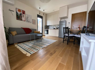 Izdaje se jednosoban stan, Donja Lasva 