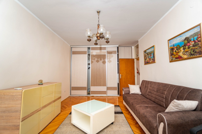 Izdaje se jednosoban stan 60m2, Centar, Podgorica