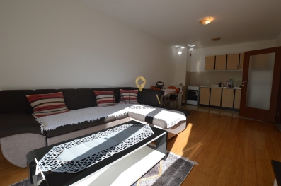 Izdaje se jednosoban stan 45m2, Momišići | ID: P 139