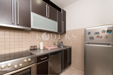 Izdaje se jednosoban stan 49m2, Preko Morače.