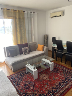 Izdaje se jednosoban stan 52m2, Preko Morače, Podgorica