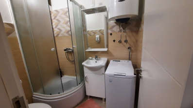 Izdaje se jednosoban stan od 49m2 - Centar, Podgorica