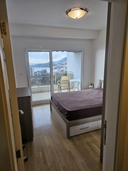 Izdaje se jednosoban stan u zgradi Acton u City kvartu