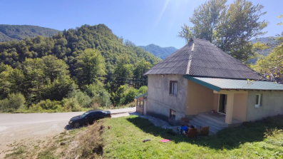 Izdaje se kuća za radnike