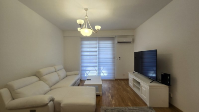 Izdaje se lijepo namješten dvosoban stan, površine 72 m2, u naselju Zabjelo u Podgorici.