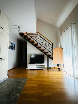 Izdaje se namesten lux penthouse 77m2