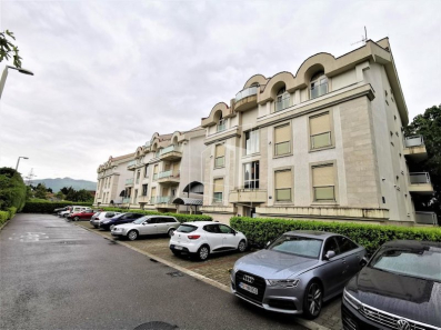 Izdaje se namještena garsonjera, površine 30m2, na Gorici C, u Podgorici.
