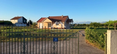 Izdaje se nova kuća od 140m2, Donji Kokoti Podgorica