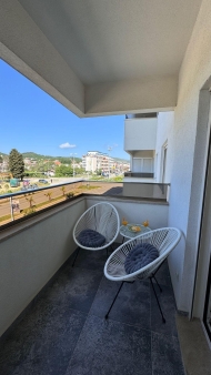Izdajem apartmane u Ulcinju