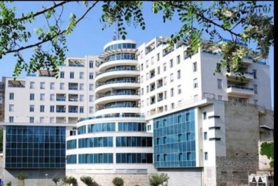 Izdajem dvoiposoban stan 100m2 u Centru Podgorice