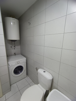 Izdajem jednosoban stan na Zabjelu