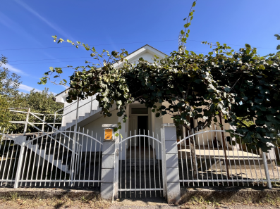 Izdajem kuću; Gornja Gorica