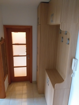 IZDAJEM namješten jednosobni stan u Podgorici - Novogradnja Dalmatinska ulica