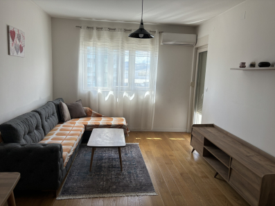 Izdajem Stan Central Point