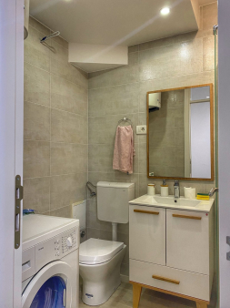 Izdajem stan u centru Nikšića