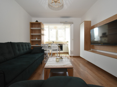 Izdavanje, Jednosoban stan, Podgorica, Preko Morače, 40m2