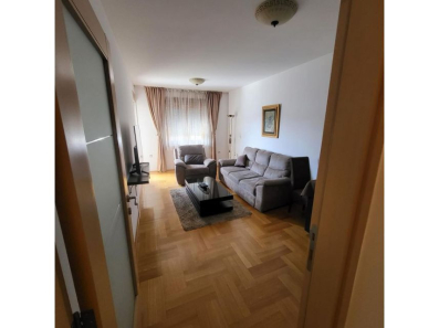 Izdavanje jednosoban stan Preko Morače