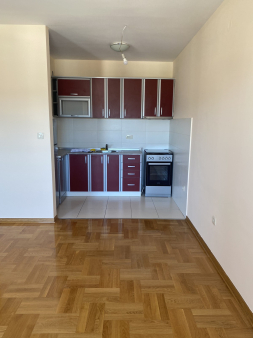 Izdavanje jednosoban stan Stari Aerodrom