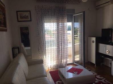 Izdavanje jednosoban stan Zabjelo