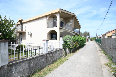 Izdavanje, Kuća, Podgorica, Gornja Gorica, 160m2
