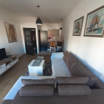 Izdavanje, namjesten jednosoban stan 50m2+parking