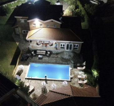 Izdavanje namjestene kuce