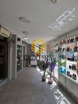 Izdavanje, poslovni prostor 85m2 u Budvi