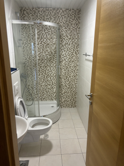 IZDAVANJE, TROSOBAN PRAZAN CITY KVART