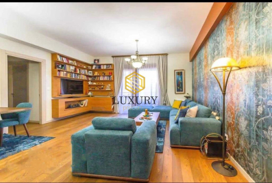 Izdavanje,trosoban stan ,Pg-Centar