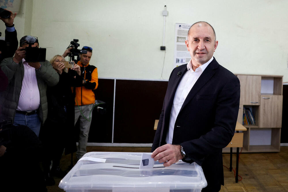 Izlazne ankete: Radev na putu ubjedljive izborne pobjede