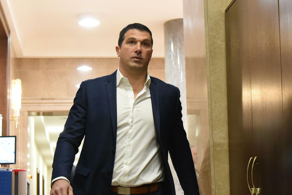 Janović: Loše je ako je taktika vlasti da se zaboravi na kontrolno saslušanje Spajića i Šaranovića