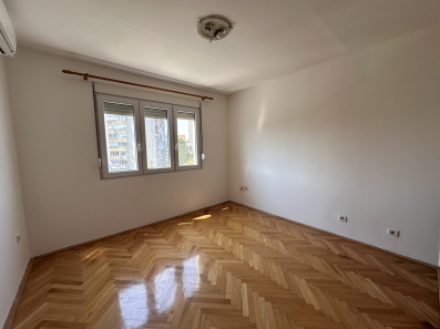 Jednosoban, 40m2, Gintaš