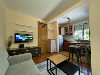 Jednosoban namješten stan, 38m2, Pod Goricom, Podgorica, Izdavanje