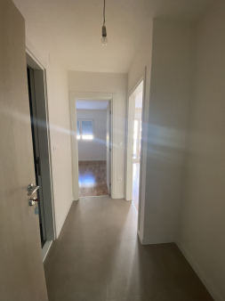 Jednosoban polunamjesten stan, 40m2, Pobrezje, Podgorica