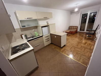 Jednosoban stan kod Parme