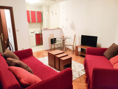 Jednosoban stan 47m2, Blok 9