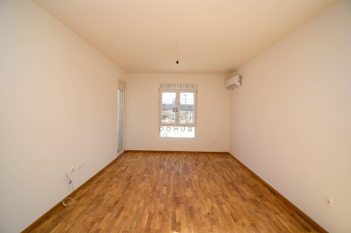Jednosoban stan 50m2 + parking, Zabjelo - Podgorica