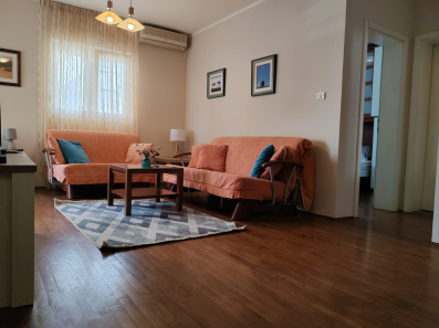 Jednosoban stan 52m2 u Budvi u blizini Jolly apartmana