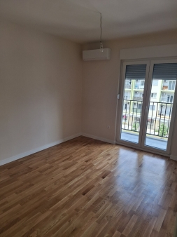 Jednosoban stan, 40m, Ulica 4. jula