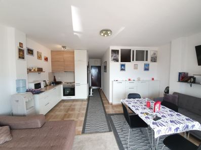 Jednosoban stan sa pogledom na more, Bečići (NA DUZI PERIOD)