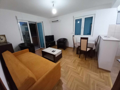 Jednosoban stan, Tološi, 43m2